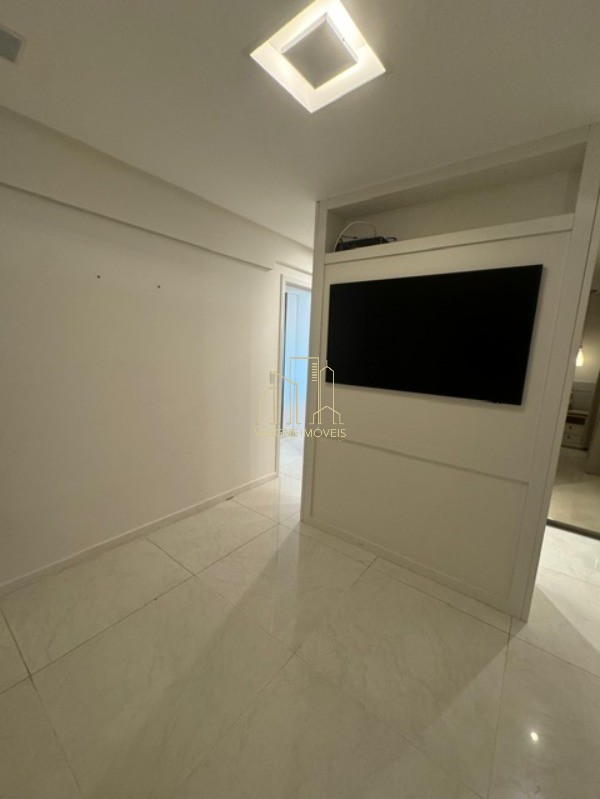 Apartamento à venda com 3 quartos, 125m² - Foto 7