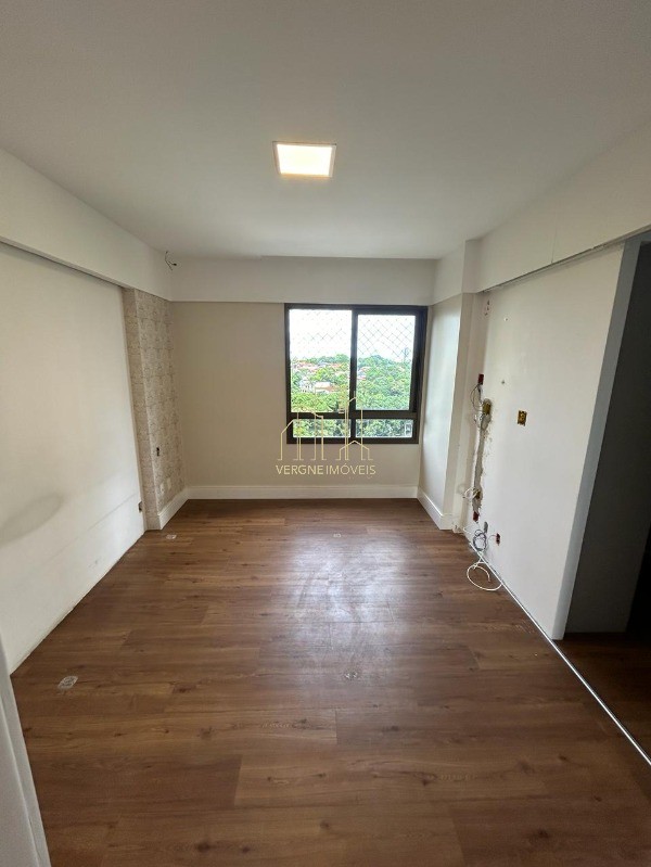 Apartamento à venda com 4 quartos, 171m² - Foto 7