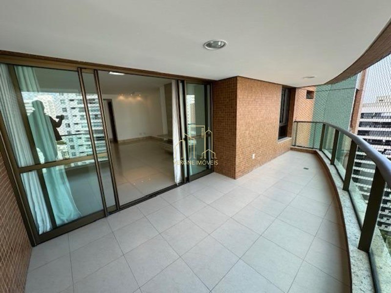 Apartamento à venda com 4 quartos, 145m² - Foto 1