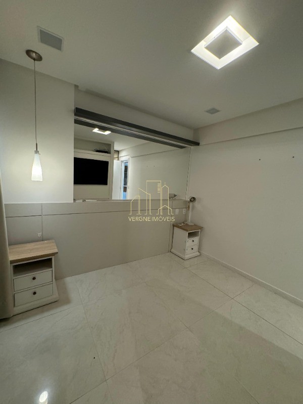 Apartamento à venda com 3 quartos, 125m² - Foto 6