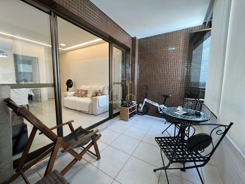 Apartamento à venda com 2 quartos, 79m² - Foto 1