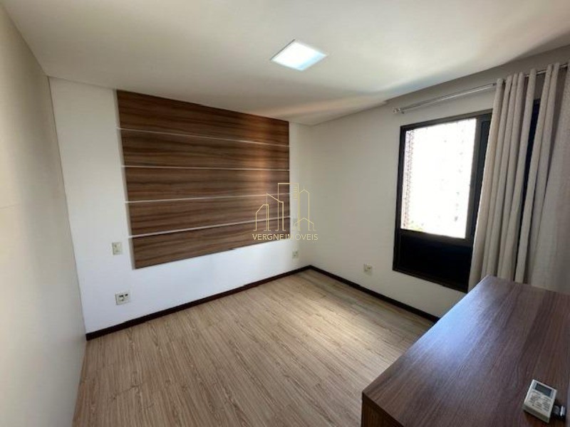 Apartamento à venda com 4 quartos, 145m² - Foto 8