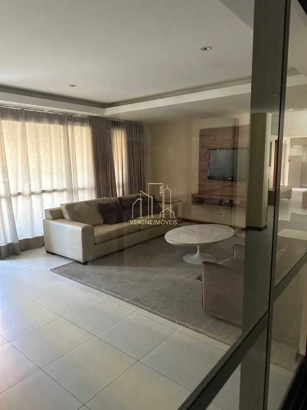 Apartamento à venda com 1 quarto, 45m² - Foto 17