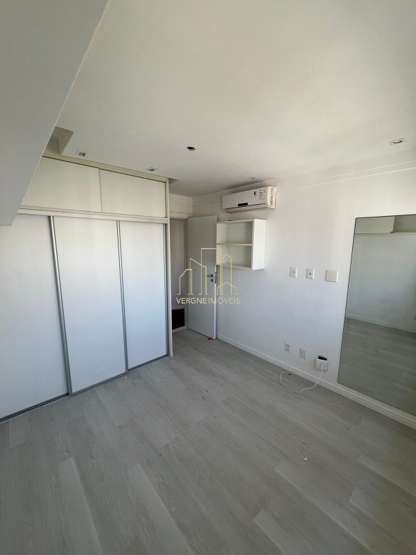 Apartamento à venda com 4 quartos, 140m² - Foto 9