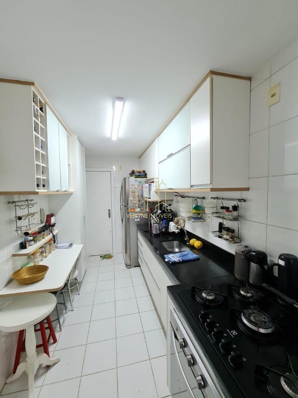 Apartamento à venda com 3 quartos, 233m² - Foto 33