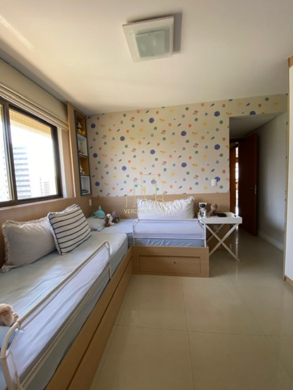 Apartamento à venda com 3 quartos, 150m² - Foto 16