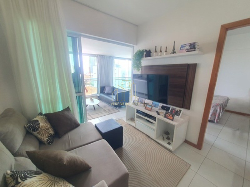 Apartamento à venda com 1 quarto, 50m² - Foto 4