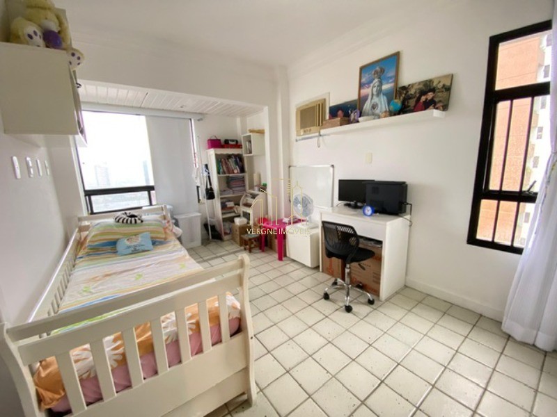 Apartamento à venda com 4 quartos, 197m² - Foto 15