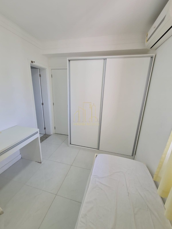 Apartamento para alugar com 3 quartos, 134m² - Foto 14