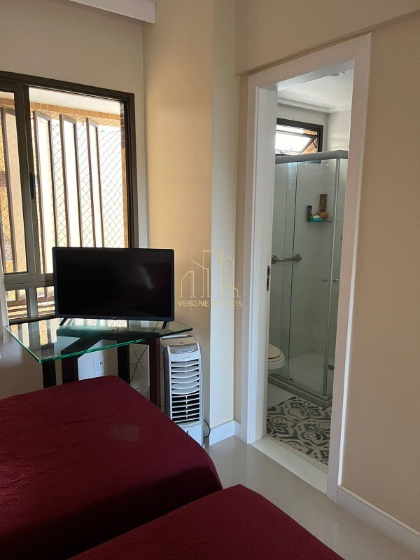 Apartamento à venda com 4 quartos, 160m² - Foto 9