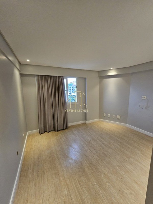 Apartamento à venda com 3 quartos, 130m² - Foto 18