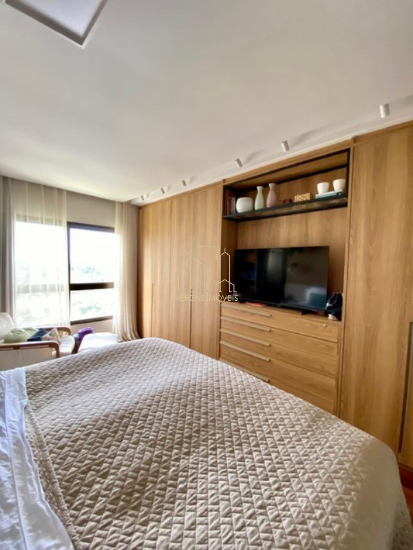 Apartamento à venda com 4 quartos, 225m² - Foto 23