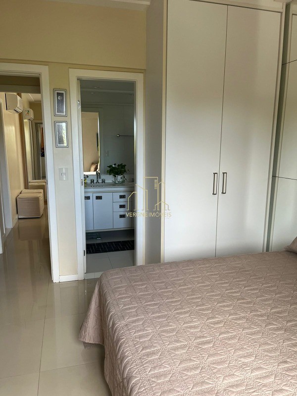 Apartamento à venda com 4 quartos, 160m² - Foto 11