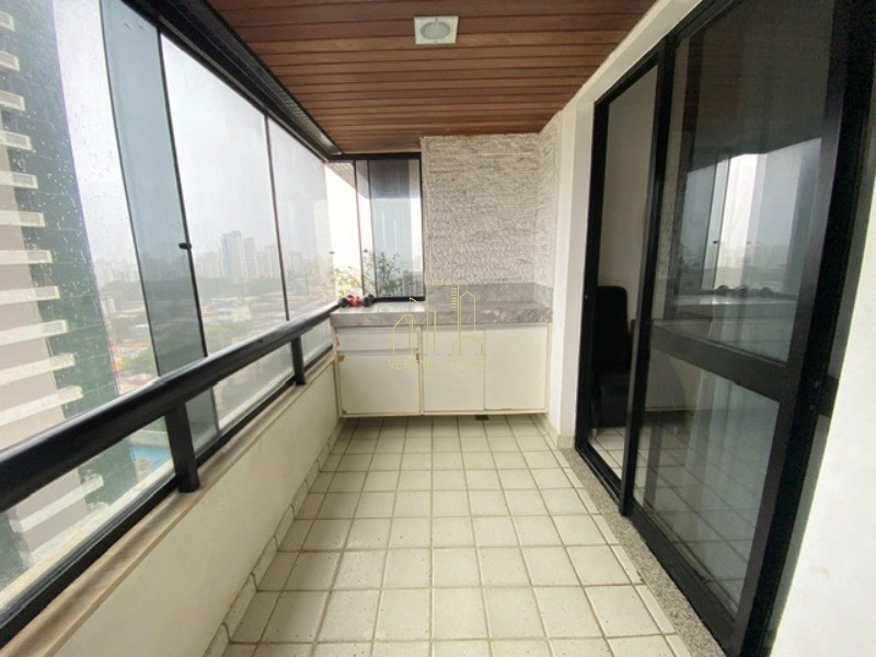 Apartamento à venda com 4 quartos, 197m² - Foto 8