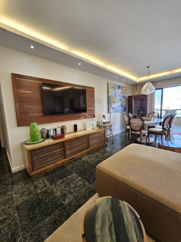 Apartamento à venda com 3 quartos, 205m² - Foto 9