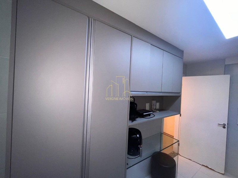 Apartamento à venda com 3 quartos, 81m² - Foto 9