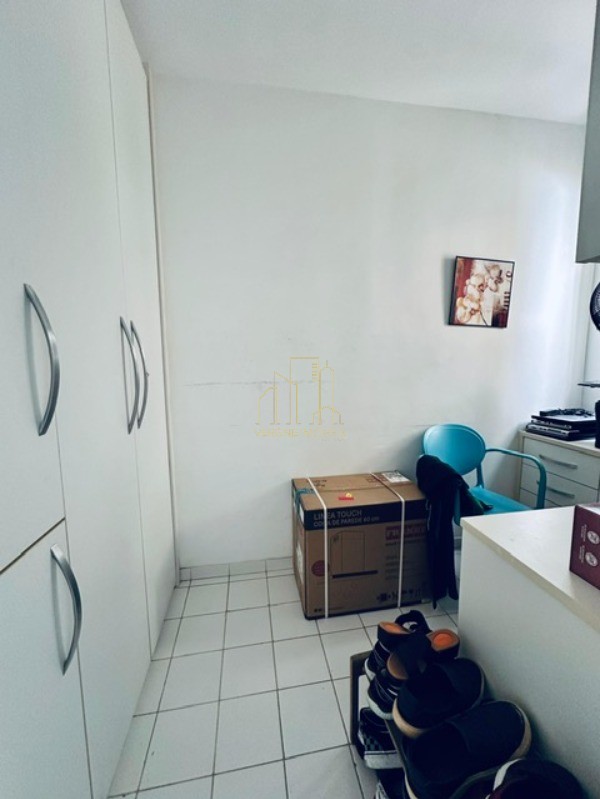 Apartamento à venda com 3 quartos, 81m² - Foto 19