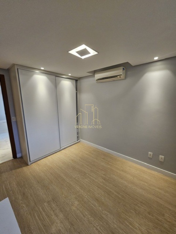 Apartamento à venda com 3 quartos, 130m² - Foto 15