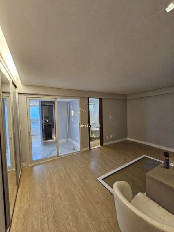 Apartamento à venda com 3 quartos, 130m² - Foto 14