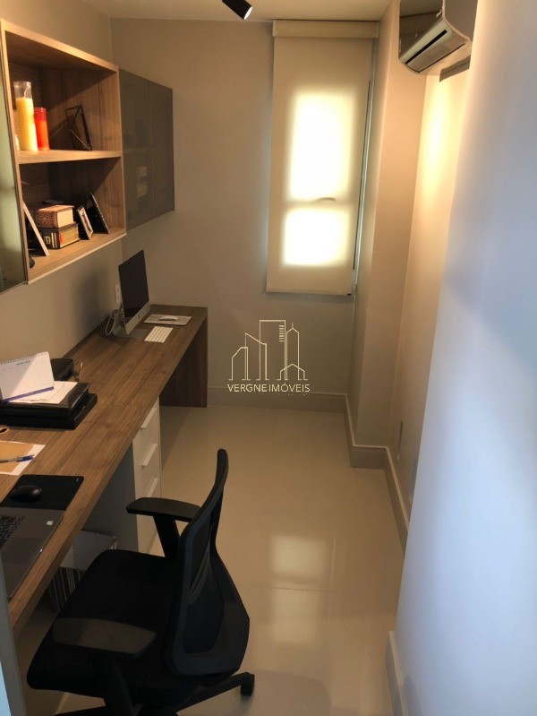 Apartamento à venda com 3 quartos, 113m² - Foto 19