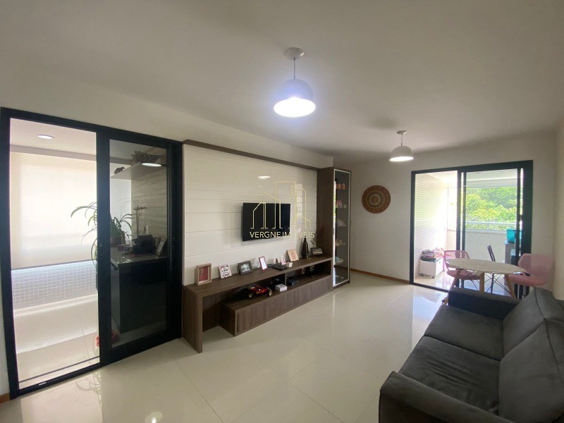 Apartamento à venda com 2 quartos, 89m² - Foto 1