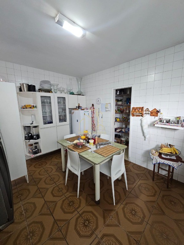 Apartamento à venda com 4 quartos, 176m² - Foto 25