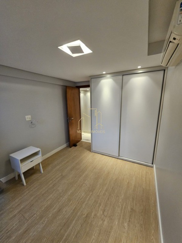 Apartamento à venda com 3 quartos, 130m² - Foto 16