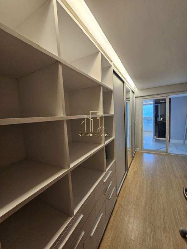 Apartamento à venda com 3 quartos, 130m² - Foto 22