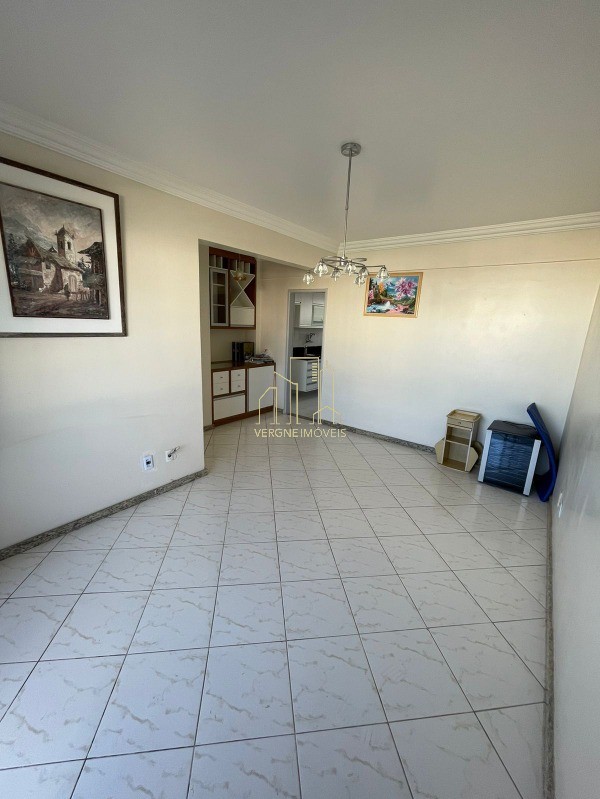 Apartamento à venda com 3 quartos, 100m² - Foto 4