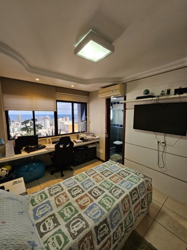 Apartamento à venda com 4 quartos, 205m² - Foto 14