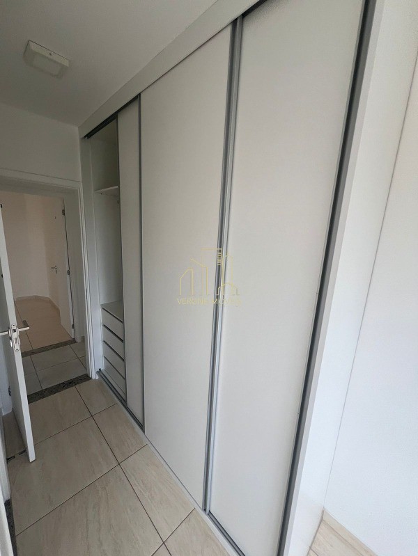 Apartamento à venda com 3 quartos, 110m² - Foto 11