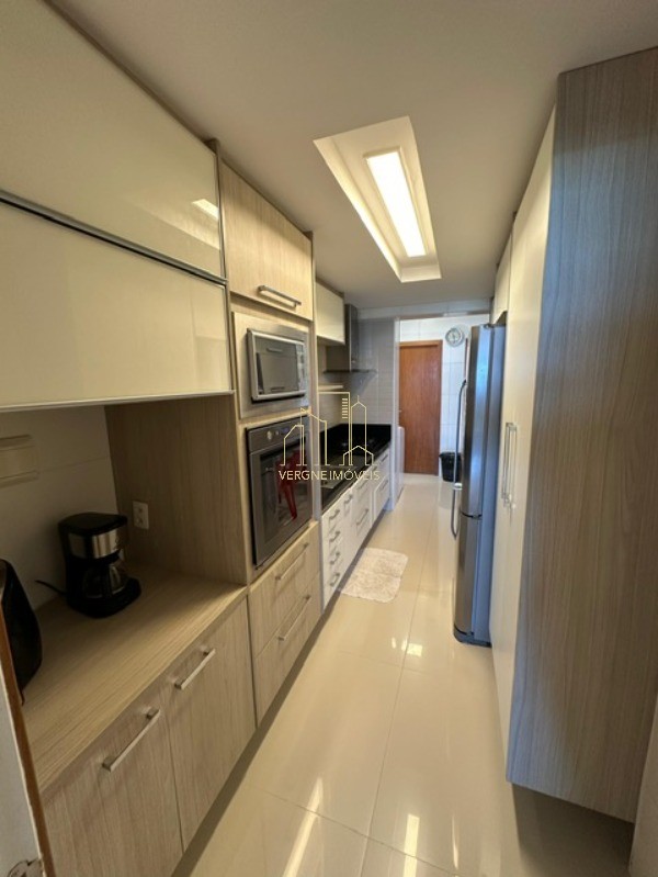 Apartamento à venda com 3 quartos, 142m² - Foto 23