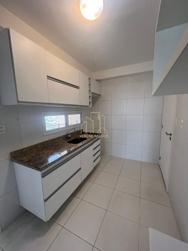 Apartamento à venda com 3 quartos, 110m² - Foto 17