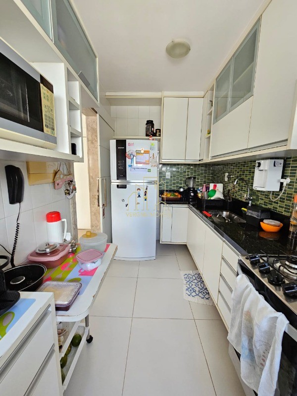 Apartamento à venda com 2 quartos, 65m² - Foto 13