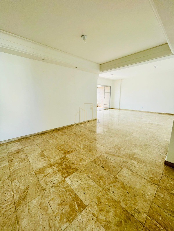 Apartamento à venda com 4 quartos, 200m² - Foto 5