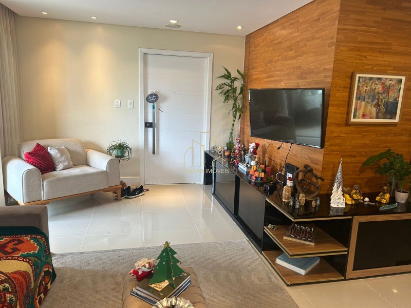 Apartamento à venda com 3 quartos, 145m² - Foto 2