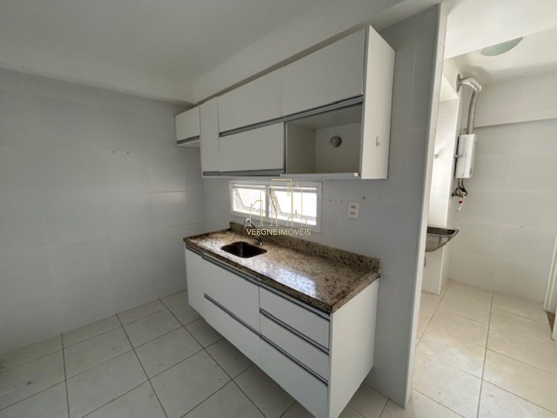 Apartamento à venda com 3 quartos, 110m² - Foto 15