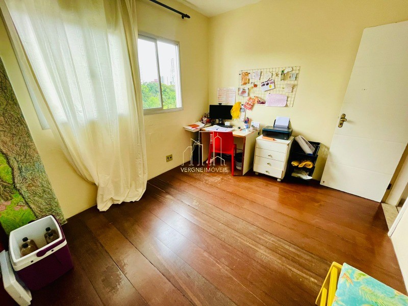 Apartamento à venda com 4 quartos, 200m² - Foto 13