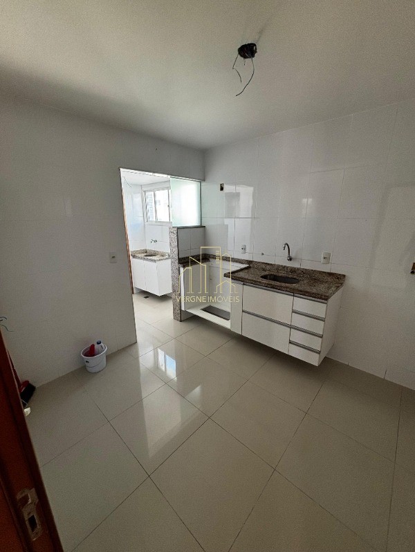 Apartamento à venda com 3 quartos, 105m² - Foto 17