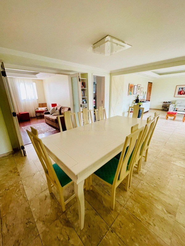 Apartamento à venda com 4 quartos, 200m² - Foto 8