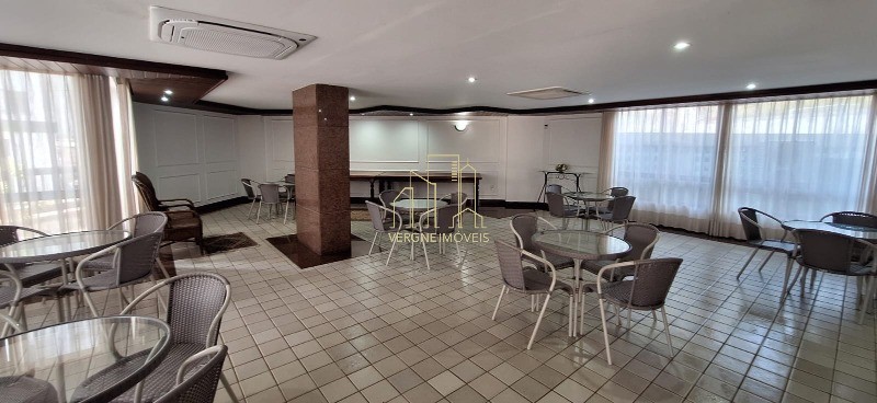 Apartamento à venda com 4 quartos, 240m² - Foto 13