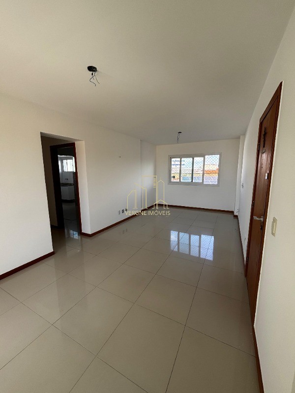 Apartamento à venda com 3 quartos, 105m² - Foto 7