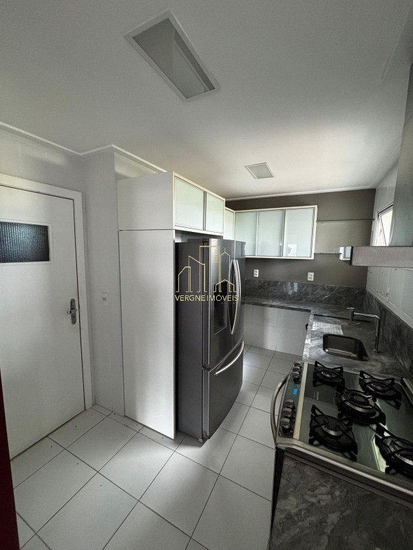 Apartamento à venda com 3 quartos, 116m² - Foto 10