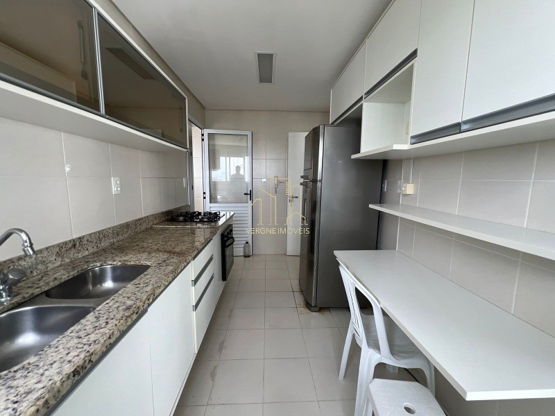 Apartamento à venda com 3 quartos, 116m² - Foto 18