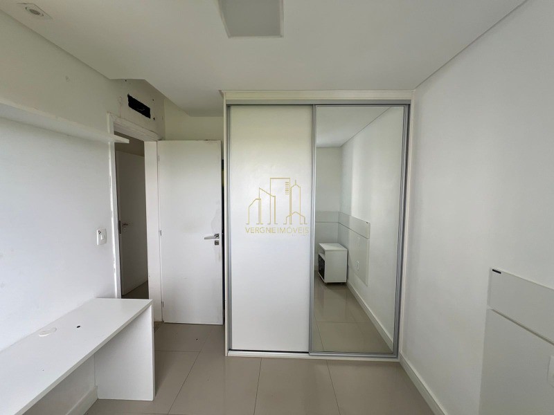 Apartamento à venda com 3 quartos, 116m² - Foto 10