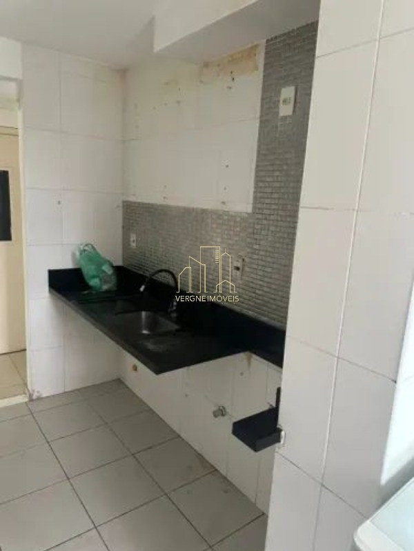 Apartamento à venda com 3 quartos, 80m² - Foto 9