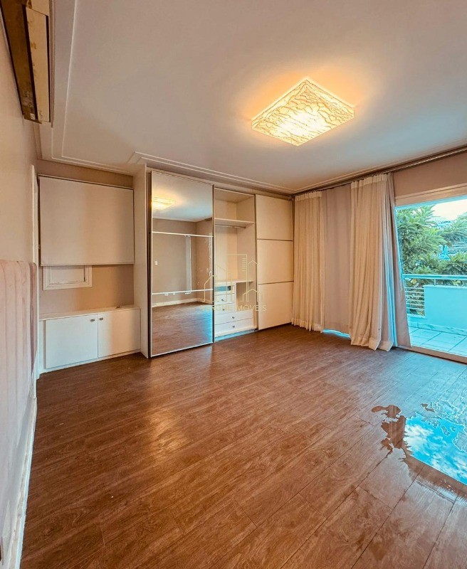 Casa de Condomínio à venda com 5 quartos, 660m² - Foto 13