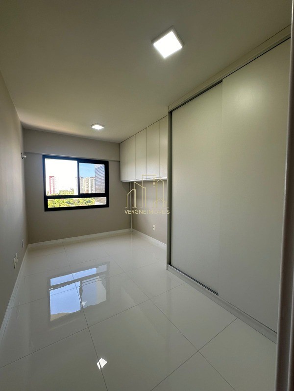 Apartamento para alugar com 2 quartos, 65m² - Foto 11