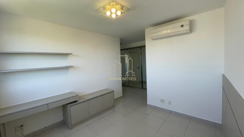 Apartamento à venda com 3 quartos, 134m² - Foto 8