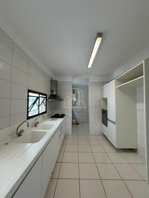 Apartamento à venda com 3 quartos, 195m² - Foto 14